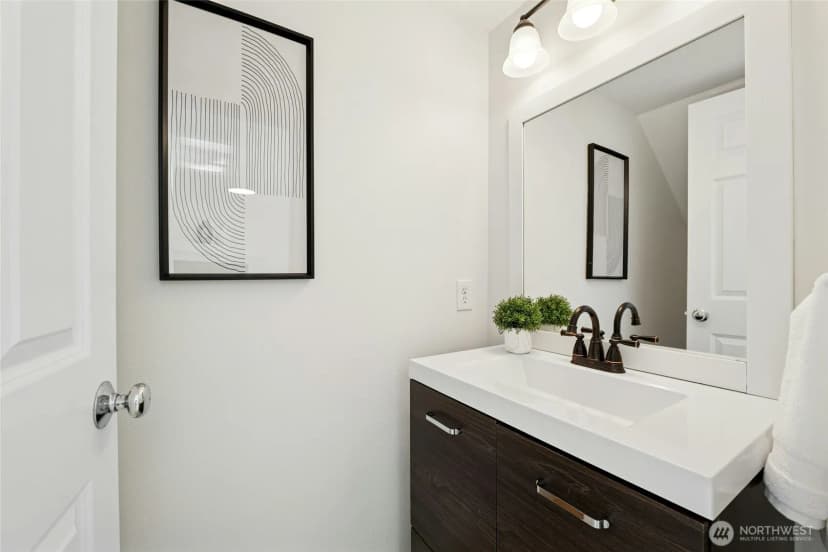 Property photo for 9405 226th Place Ne, Redmond photo 17