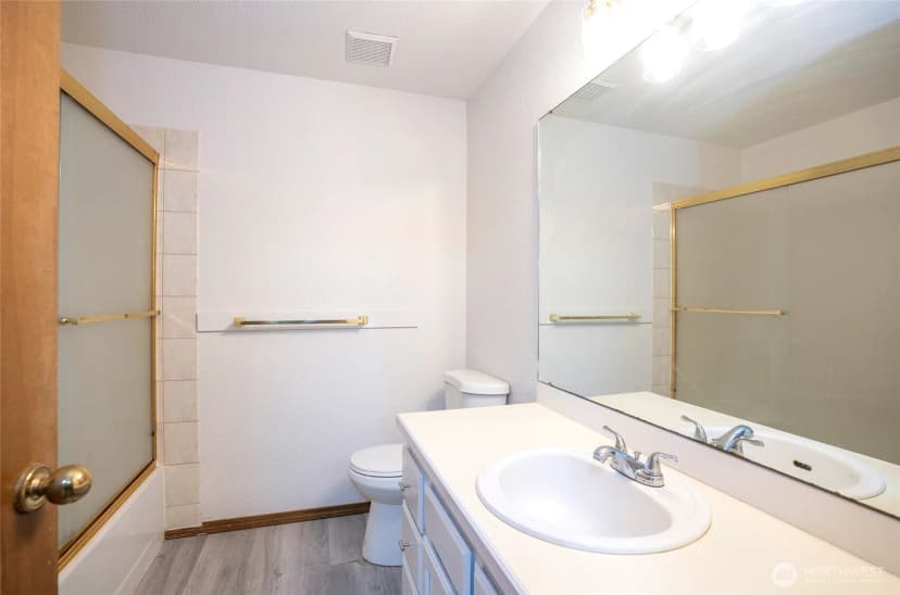 Property photo for 9711 Onyx Drive Sw, Lakewood photo 21