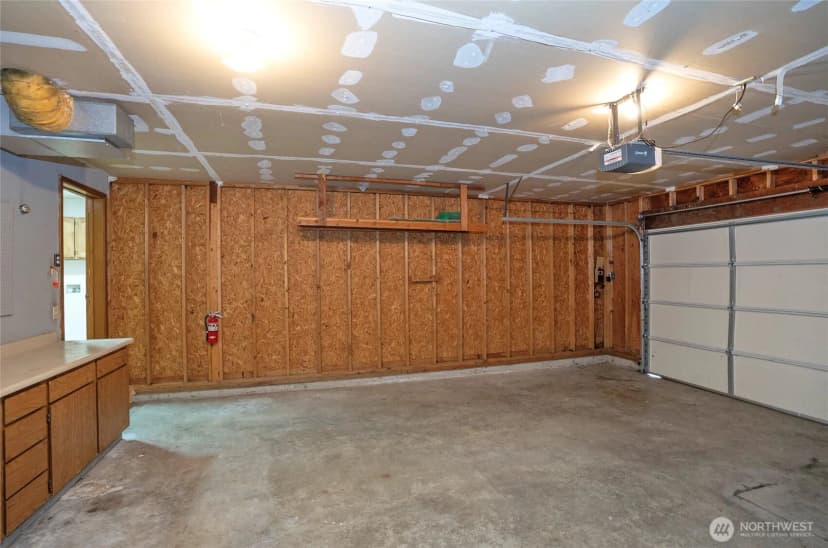 Property photo for 9711 Onyx Drive Sw, Lakewood photo 23