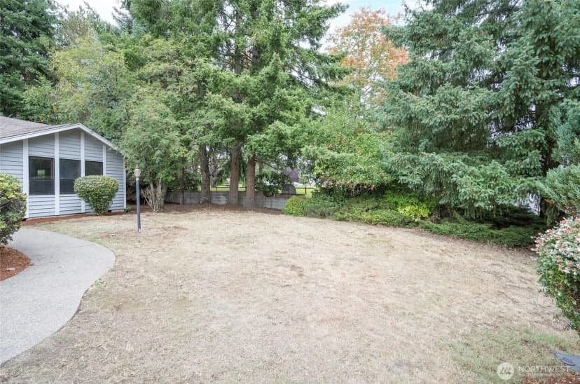 Property photo for 9711 Onyx Drive Sw, Lakewood photo 3