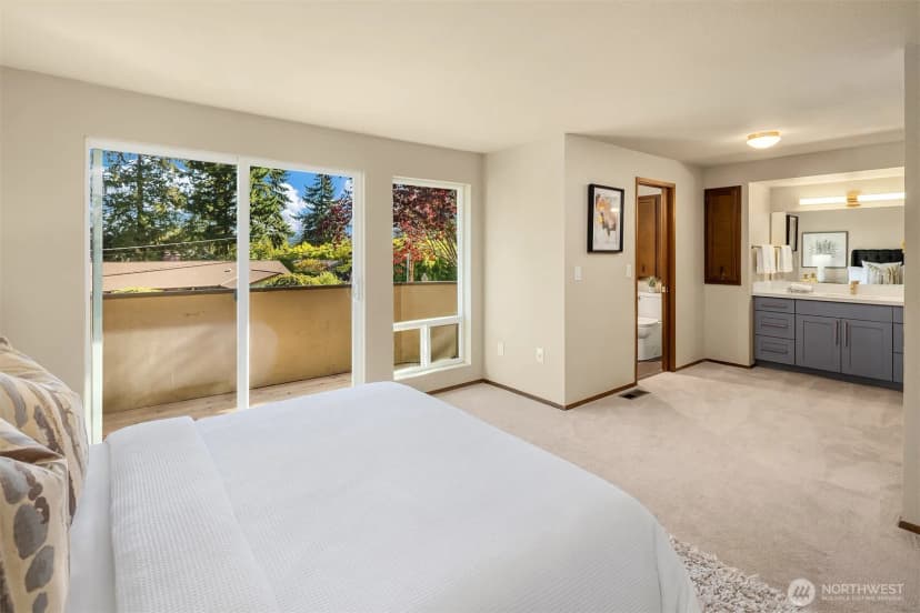 Property photo for 15713 37th Avenue Ne, Lake Forest Park photo 16