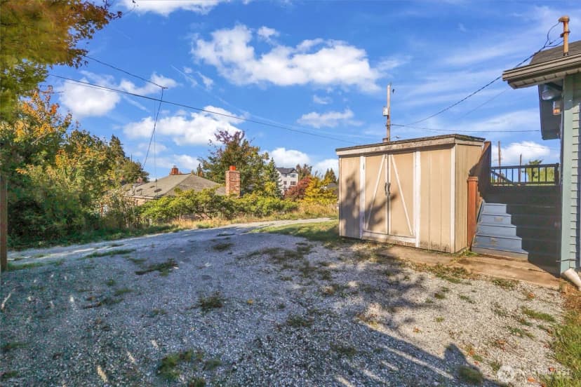 Property photo for 1709 Sw Cloverdale Street, Seattle photo 14