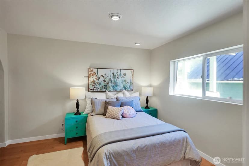 Property photo for 1709 Sw Cloverdale Street, Seattle photo 33