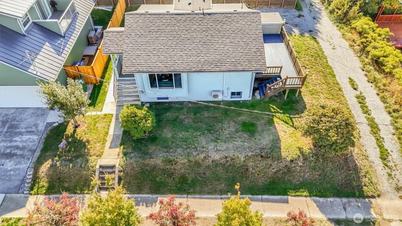 Property photo for 1709 Sw Cloverdale Street, Seattle photo 16