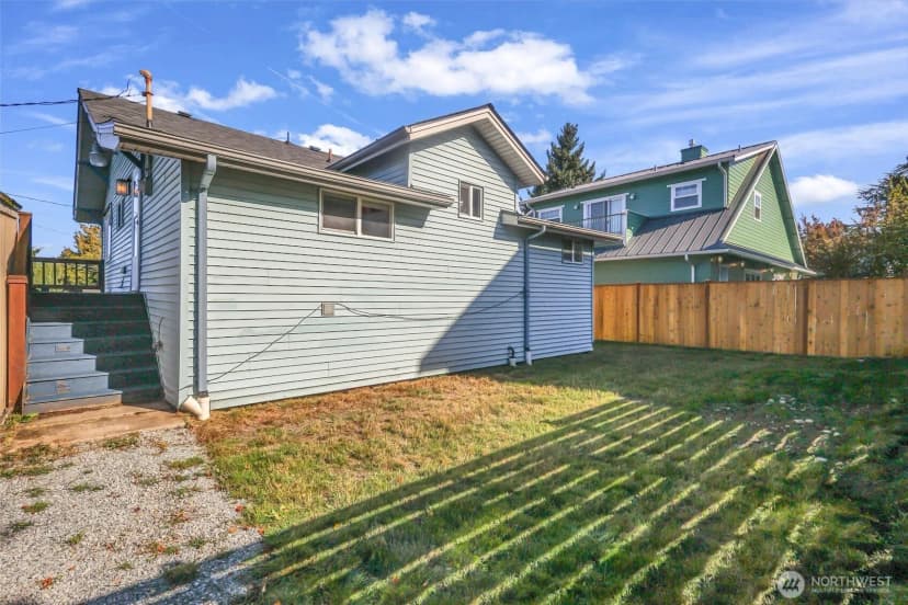 Property photo for 1709 Sw Cloverdale Street, Seattle photo 37
