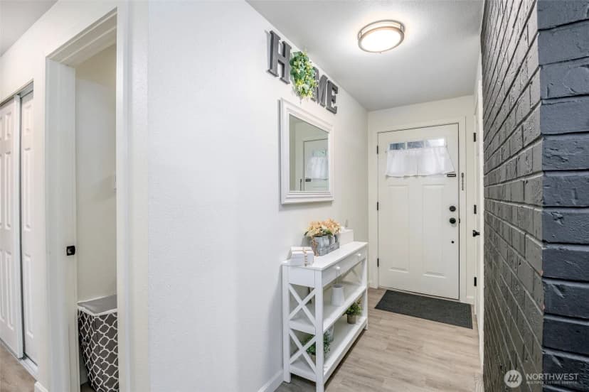 Property photo for 17118 17th Avenue Ct E, Spanaway photo 5
