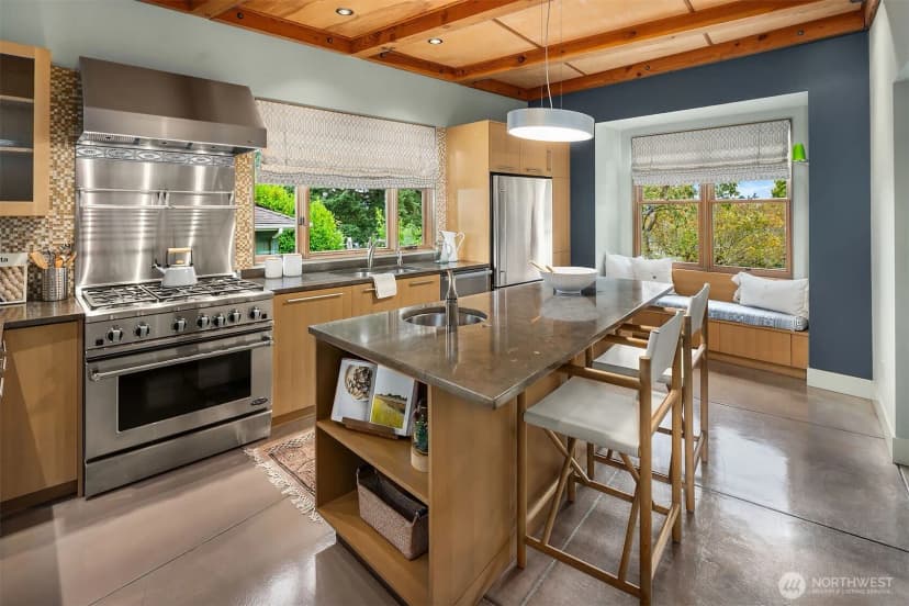 Property photo for 4029 Ashworth Avenue N, Seattle photo 10