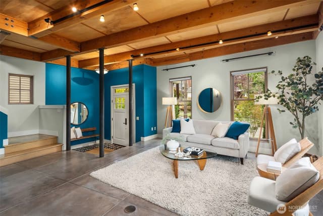 Property photo for 4029 Ashworth Avenue N, Seattle photo 5