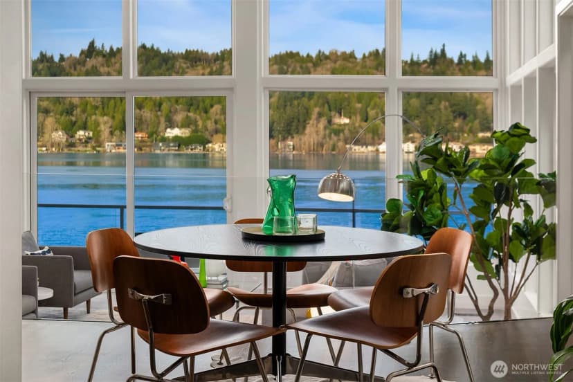 Property photo for 2452 W Lake Sammamish Parkway Ne, Redmond photo 17