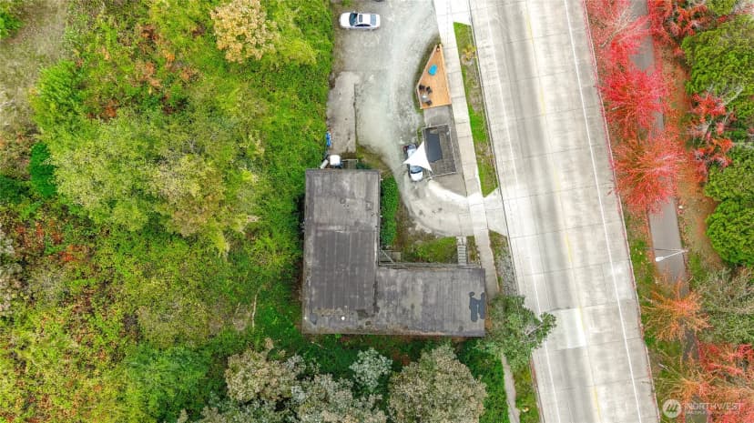 Property photo for 2255 Harbor Ave Sw, Seattle photo 5