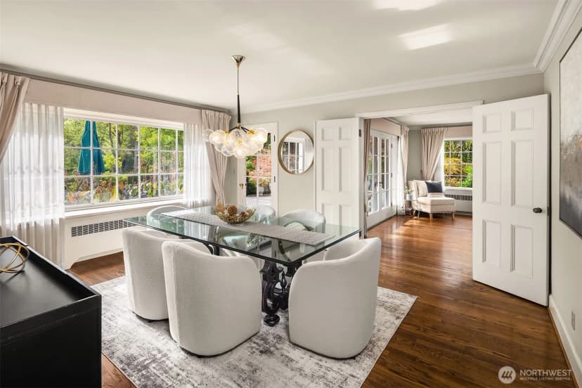 Property photo for 5525 Ne Penrith Road, Seattle photo 10