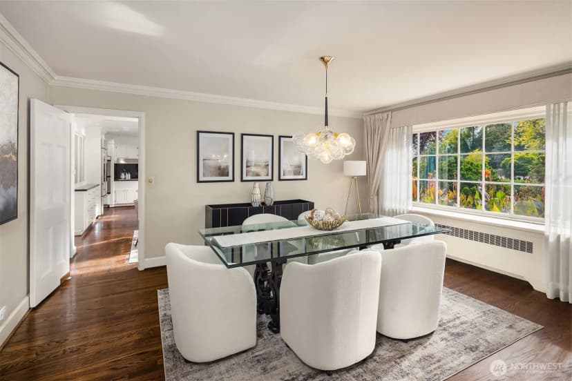Property photo for 5525 Ne Penrith Road, Seattle photo 11