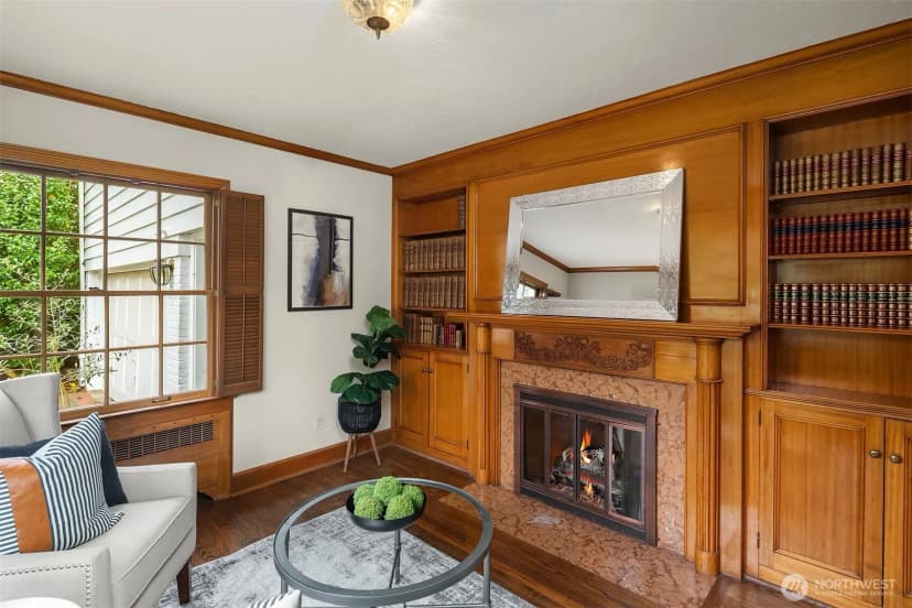 Property photo for 5525 Ne Penrith Road, Seattle photo 6