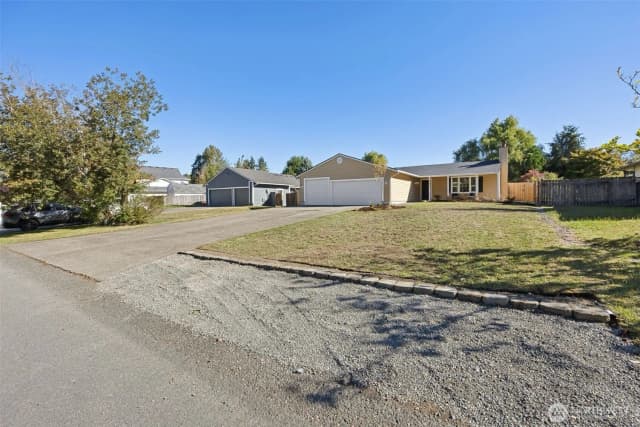 Property photo for 15825 120th Avenue E, Puyallup photo 4