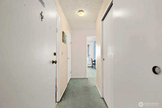 Property photo for 1200 Boylston Avenue #602, Seattle photo 5
