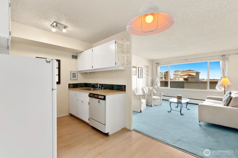 Property photo for 1200 Boylston Avenue #602, Seattle photo 11