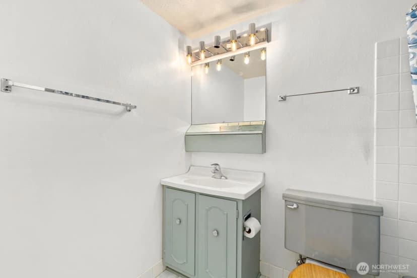 Property photo for 1200 Boylston Avenue #602, Seattle photo 19