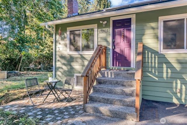 Property photo for 13203 10th Avenue S, Burien photo 5