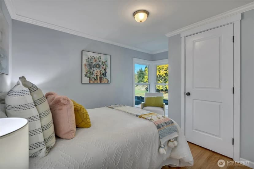 Property photo for 13203 10th Avenue S, Burien photo 21