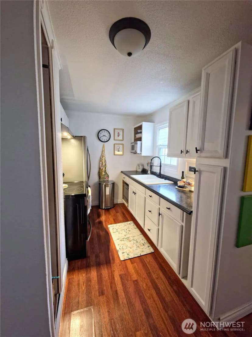 Property photo for 212 Douglas Street, Longview photo 11