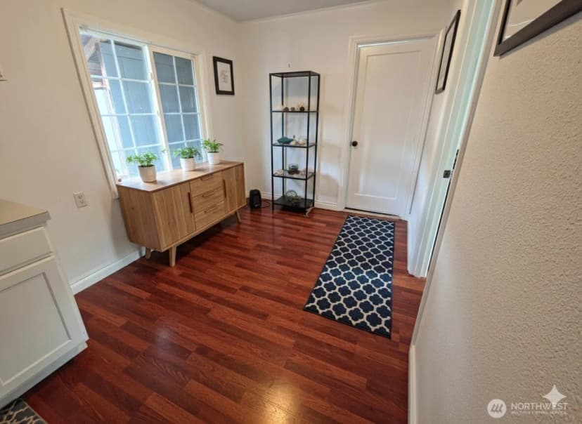 Property photo for 212 Douglas Street, Longview photo 14