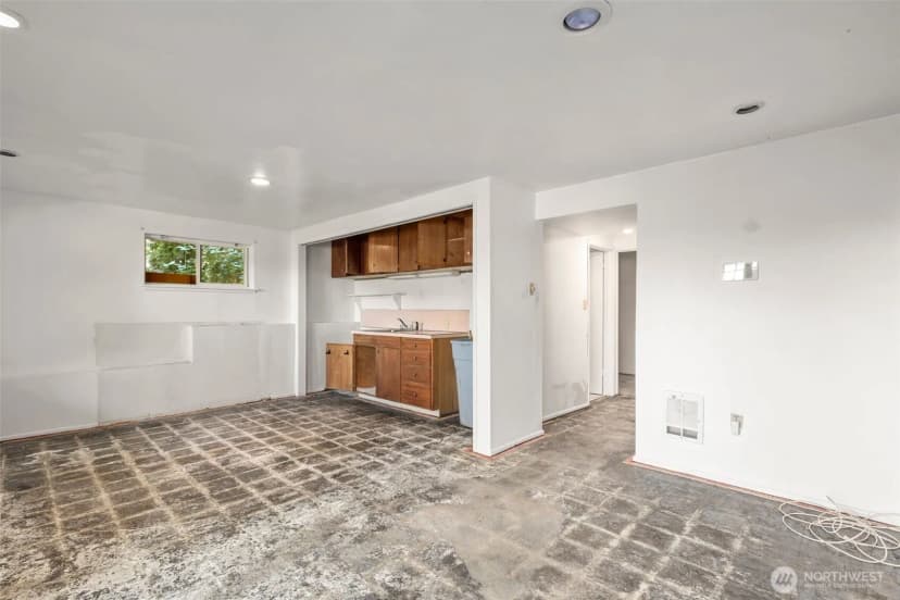 Property photo for 2803 171st Avenue Se, Bellevue photo 27