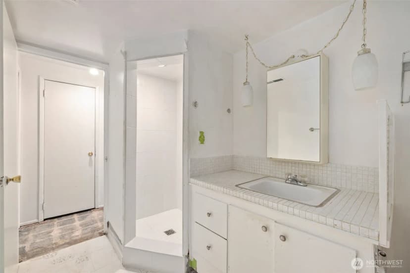 Property photo for 2803 171st Avenue Se, Bellevue photo 25