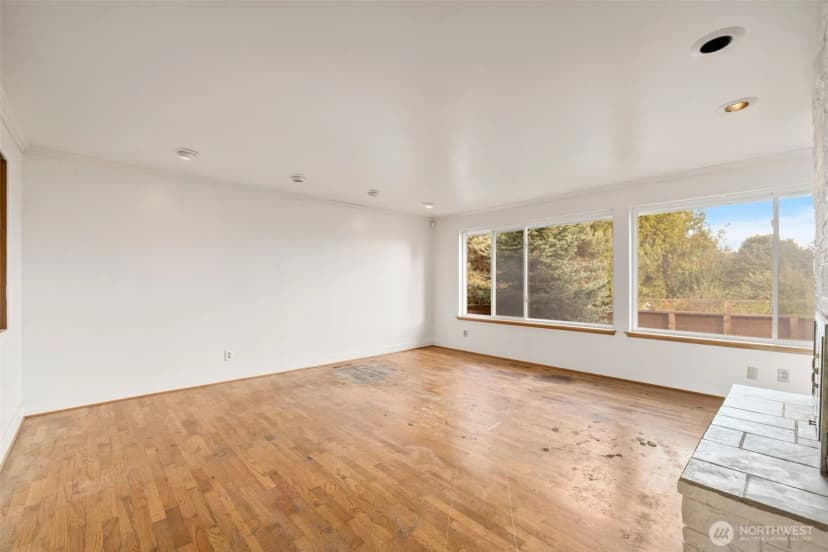 Property photo for 2803 171st Avenue Se, Bellevue photo 13