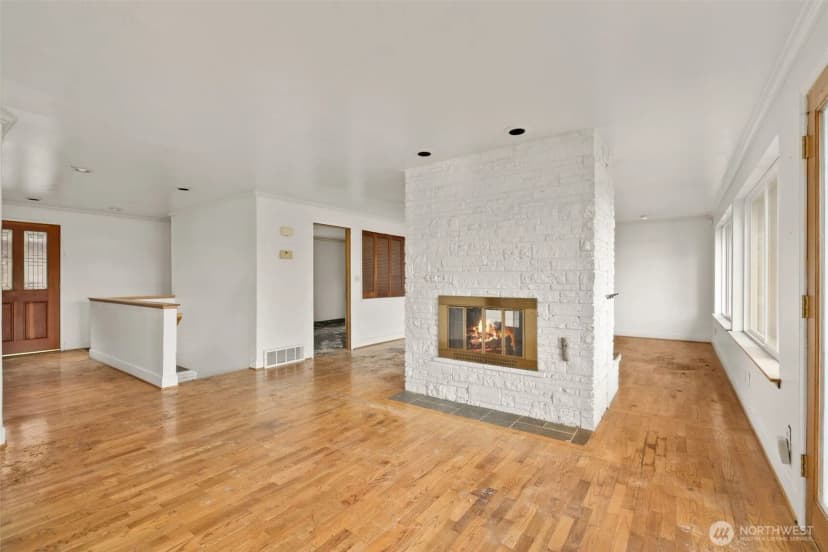 Property photo for 2803 171st Avenue Se, Bellevue photo 16