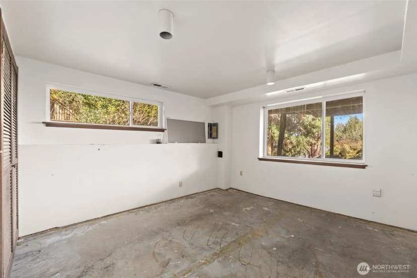 Property photo for 2803 171st Avenue Se, Bellevue photo 29