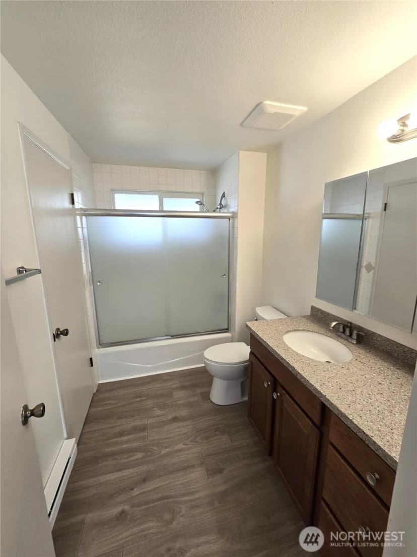 Property photo for 240 170th St E, Spanaway photo 10