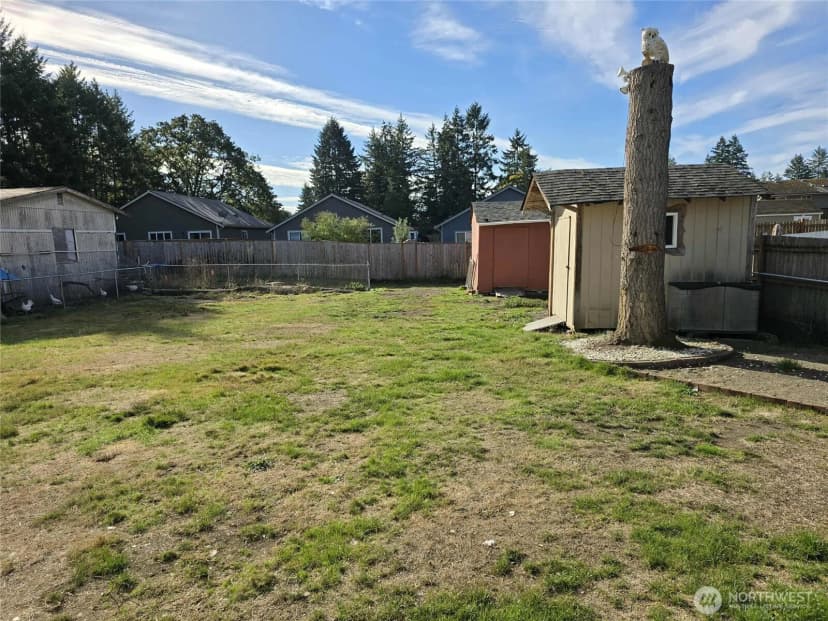 Property photo for 240 170th St E, Spanaway photo 11