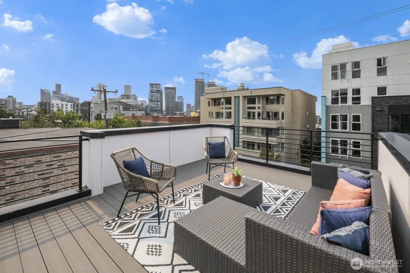 Property photo for 318 A Bellevue Avenue E, Seattle photo 13