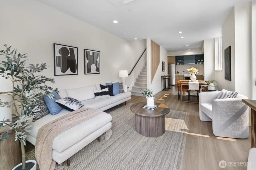 Property photo for 318 A Bellevue Avenue E, Seattle photo 11