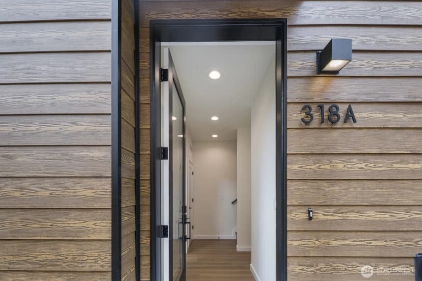 Property photo for 318 A Bellevue Avenue E, Seattle photo 33