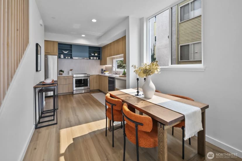 Property photo for 318 A Bellevue Avenue E, Seattle photo 10