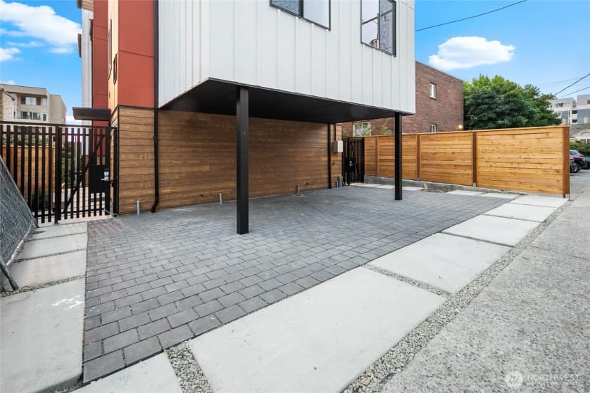 Property photo for 318 A Bellevue Avenue E, Seattle photo 29