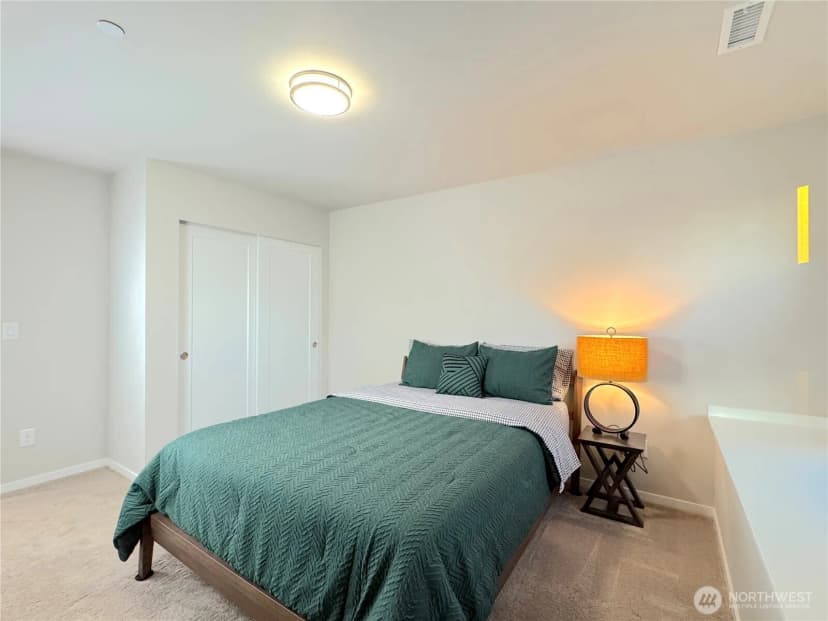 Property photo for 3320 Ne 8th Place, Renton photo 32