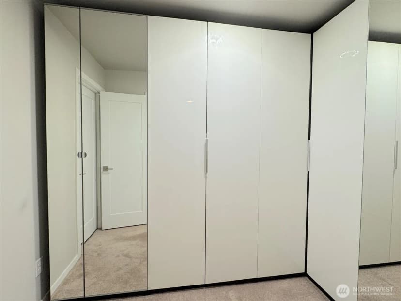 Property photo for 3320 Ne 8th Place, Renton photo 30