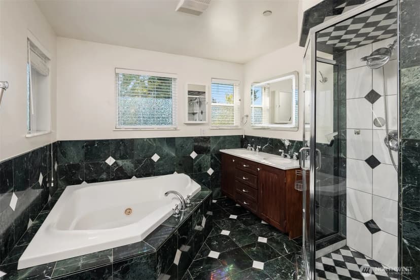 Property photo for 11906 23rd Avenue Sw, Burien photo 28