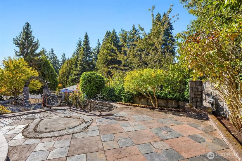 Property photo for 11906 23rd Avenue Sw, Burien photo 36