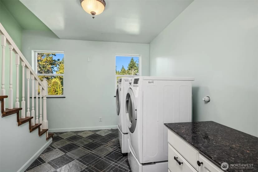 Property photo for 11906 23rd Avenue Sw, Burien photo 32