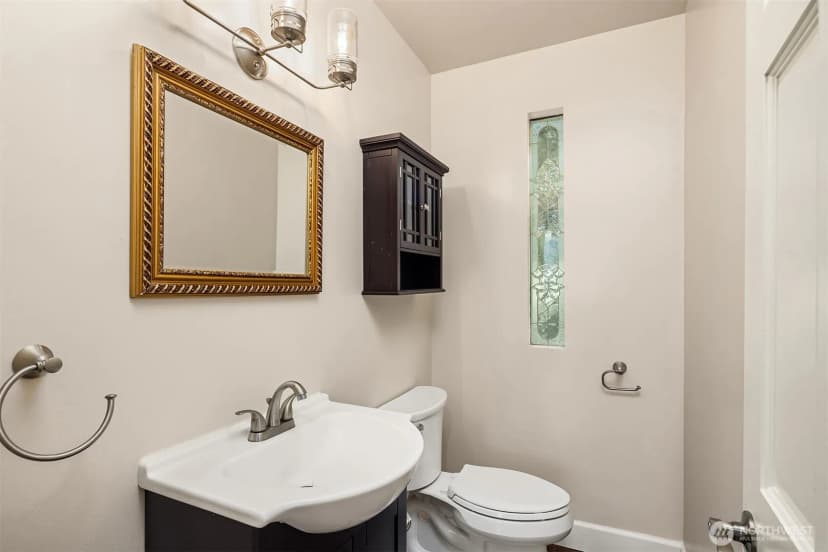 Property photo for 11906 23rd Avenue Sw, Burien photo 17