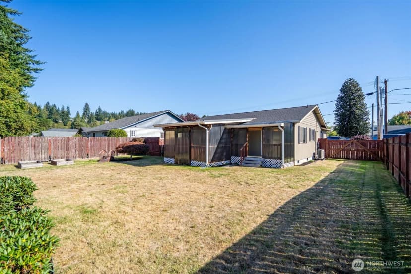 Property photo for 505 N 11th Street, Elma photo 28