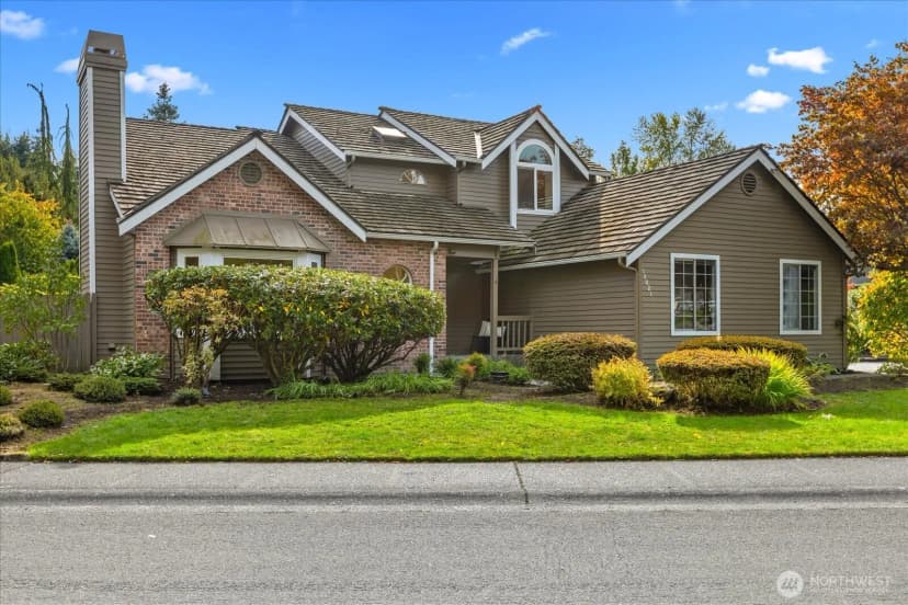 Property photo for 13021 42nd Place W, Mukilteo photo 2