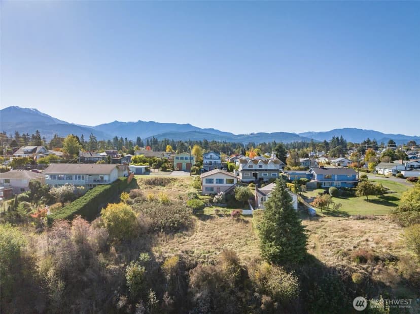Property photo for 1426 W 4th Street, Port Angeles photo 39