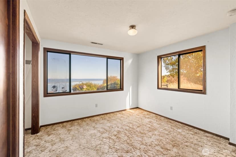 Property photo for 1426 W 4th Street, Port Angeles photo 33