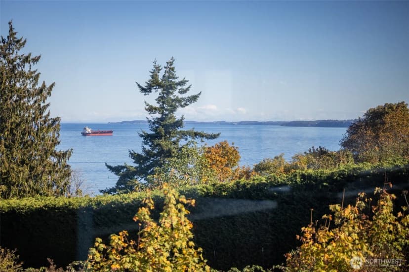 Property photo for 1426 W 4th Street, Port Angeles photo 23