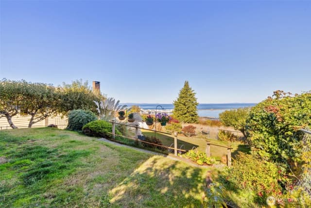 Property photo for 1426 W 4th Street, Port Angeles photo 4
