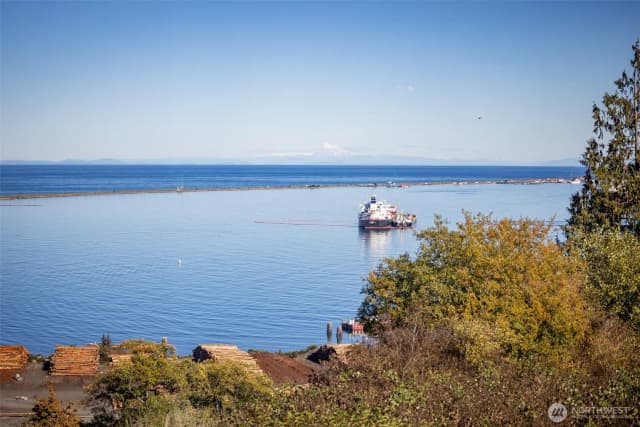 Property photo for 1426 W 4th Street, Port Angeles photo 3